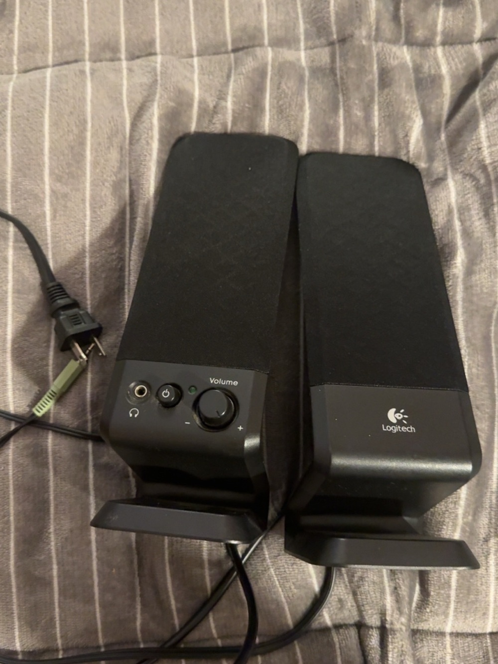 Logitech Black Desktop Stereo Speakers with Volume Control